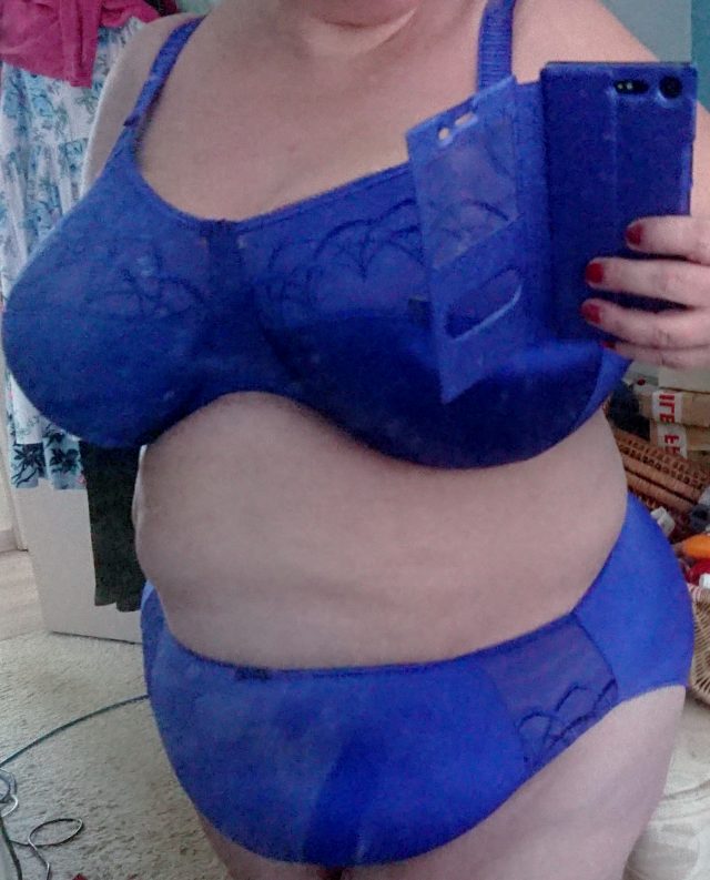 Elomi lingerie, elomie bras, elomi cate, elomi knickers, big cup bras, large cup bras, bras over a H cup, plus size lingerie, plus size underwear,plus size knickers, pretty full cup bras, full cup bras, big boob issues, big boob problems, large lingerie, 