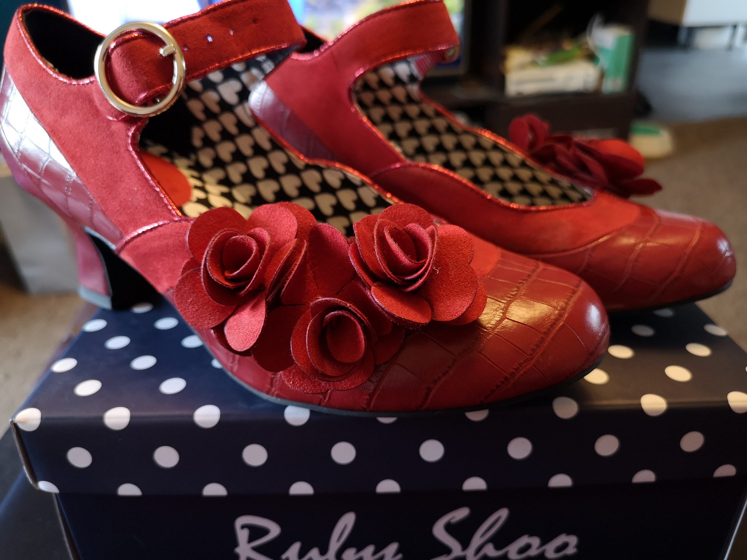 Ruby Shoos, Mabel Shoes, Mabel Shoos, Padua Bag, Ruby Shoos Padua Bag, Size 5 Shoes, Louis Heel, Christmas Presents, Plus Size Blog, Plus Size Blogger, Plus Size Writer, Plus Size Reviews, Wide Feet Reviews, Handbags, Vintage style shoes, Vintage retro shoes