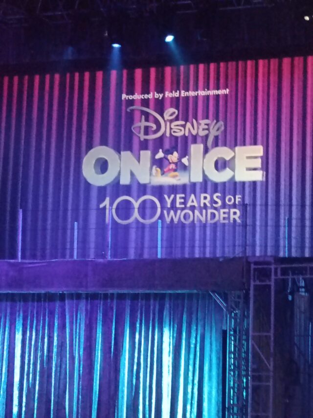 Disney On Ice, Wembley Arena, London Theatre Shows, Disney, The White Horse, JessaKae Dresses, Mickey Mouse, Walt Disney, Disney Fans,