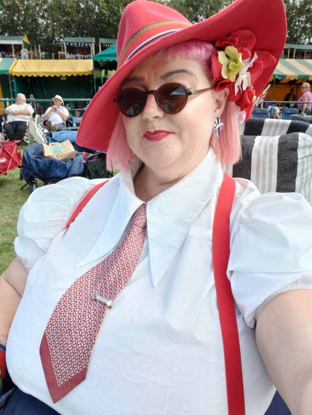 Twinwood, Twinwood Festival, Twinwood Weekend, Vintage Festival, Vintage Event, Vintage Style, Vintage Clothing, Vintage Life, Live Music, Vintage Friends, Live Bands, Miss Candyfloss, Vixen by Micheline Pitt, Unique Vintage, The Heritage Milliner
