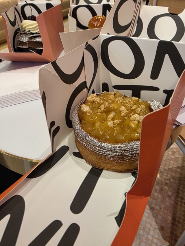 London Trip, Panto, Charing Cross Theatre, Charing Cross Panto, Beauty and the Beast, The Crooners, The Crooners at Christmas, Donutelier, Fortnum and Mason, Laduree Macarons, Harry Potter