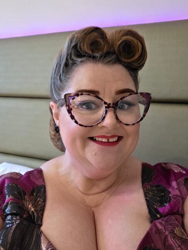 Plus Size Fashion, Plus Size Style, Plus Size Clothing, Plus Size Vintage, Vintage Style, Vintage Looks, Plus Size Blogger, Plus Size Fashionista, Plus Size 